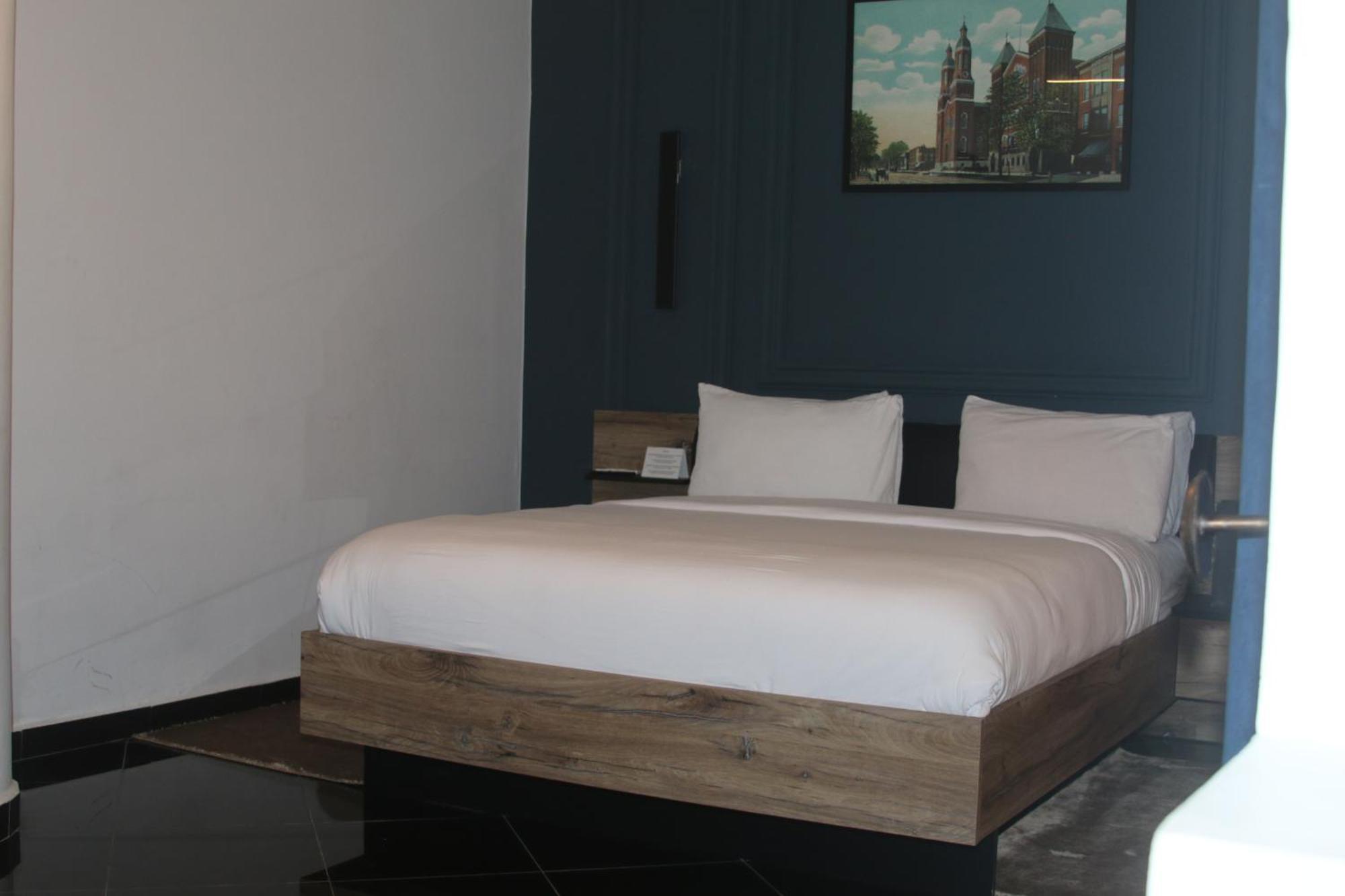 The Syracuse Hotel 3*